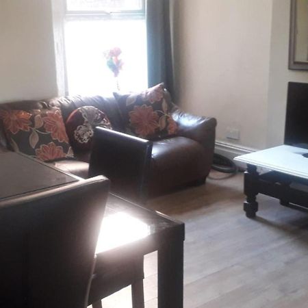 Bright Home Guest House Manchester Ngoại thất bức ảnh