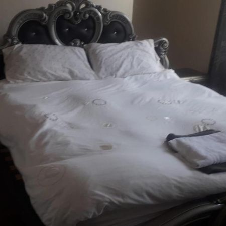 Bright Home Guest House Manchester Ngoại thất bức ảnh