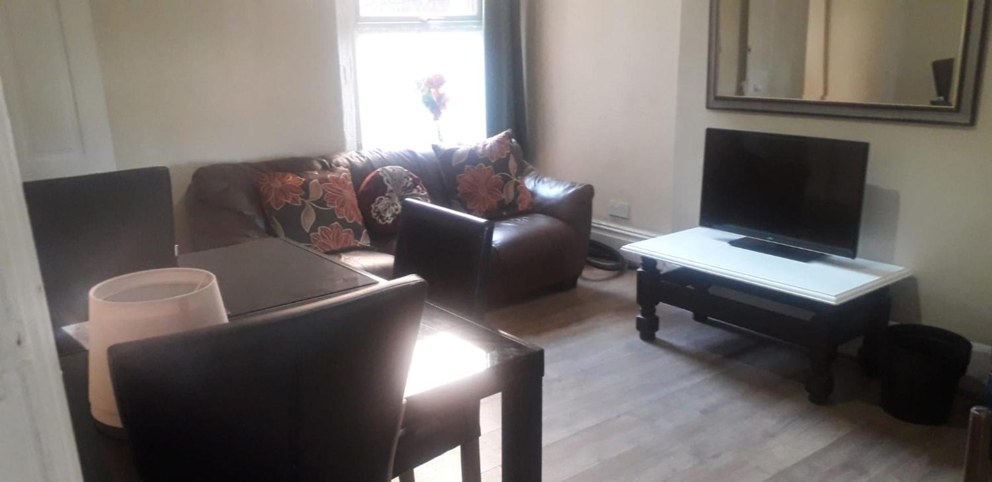 Bright Home Guest House Manchester Ngoại thất bức ảnh