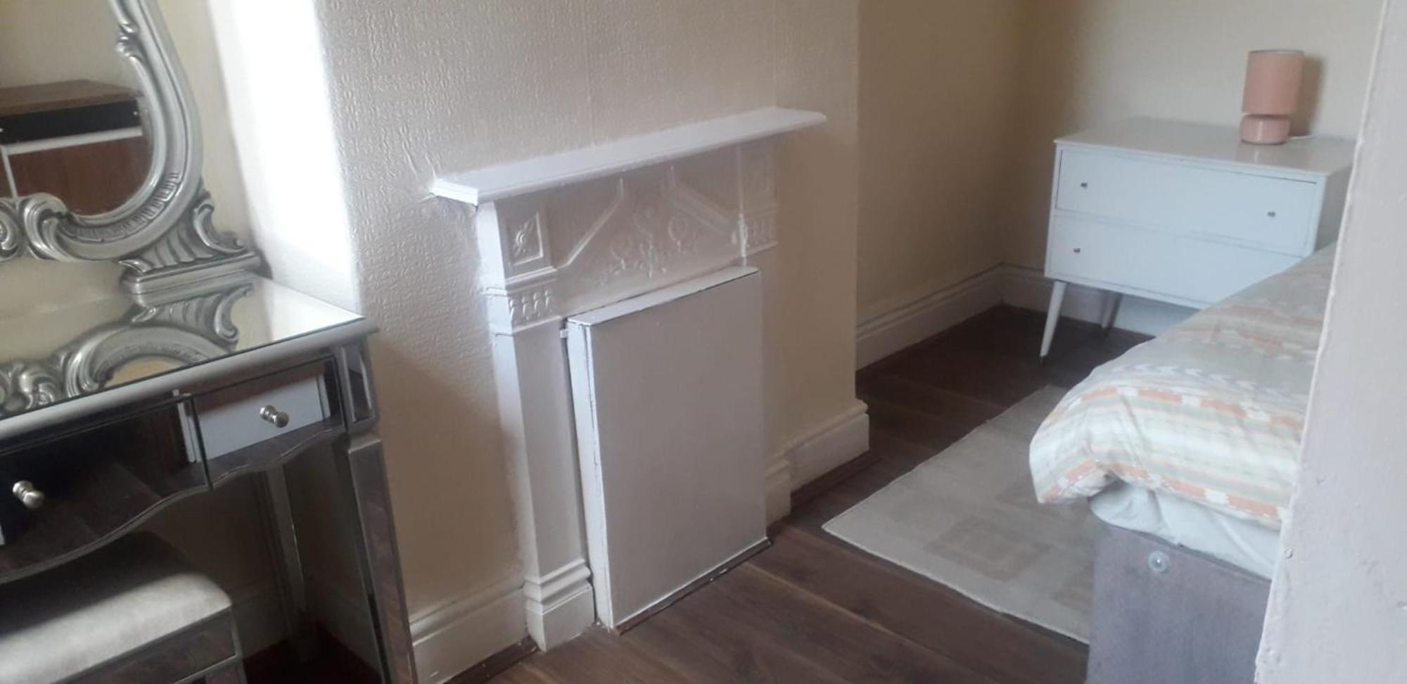 Bright Home Guest House Manchester Ngoại thất bức ảnh