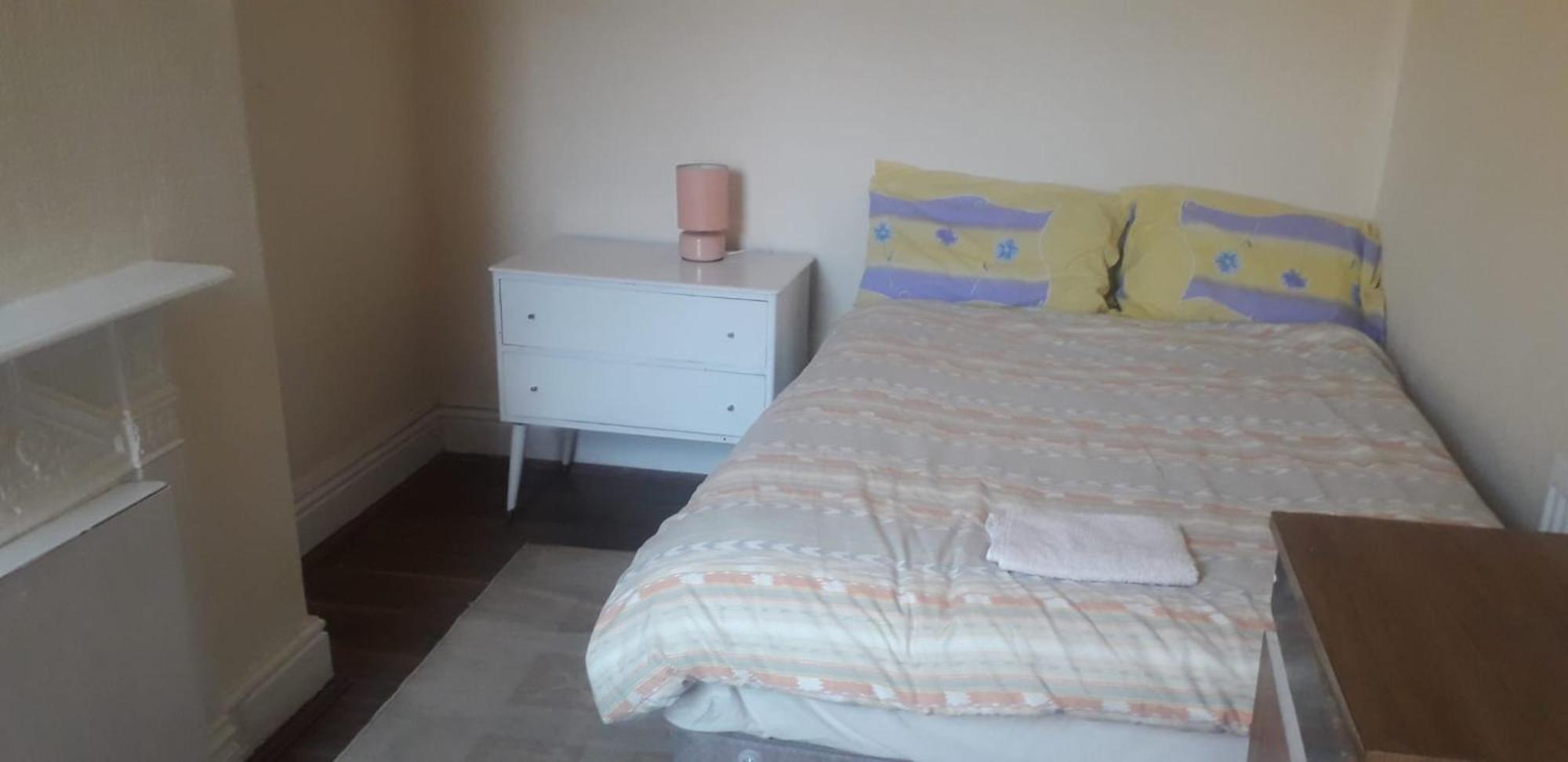 Bright Home Guest House Manchester Ngoại thất bức ảnh